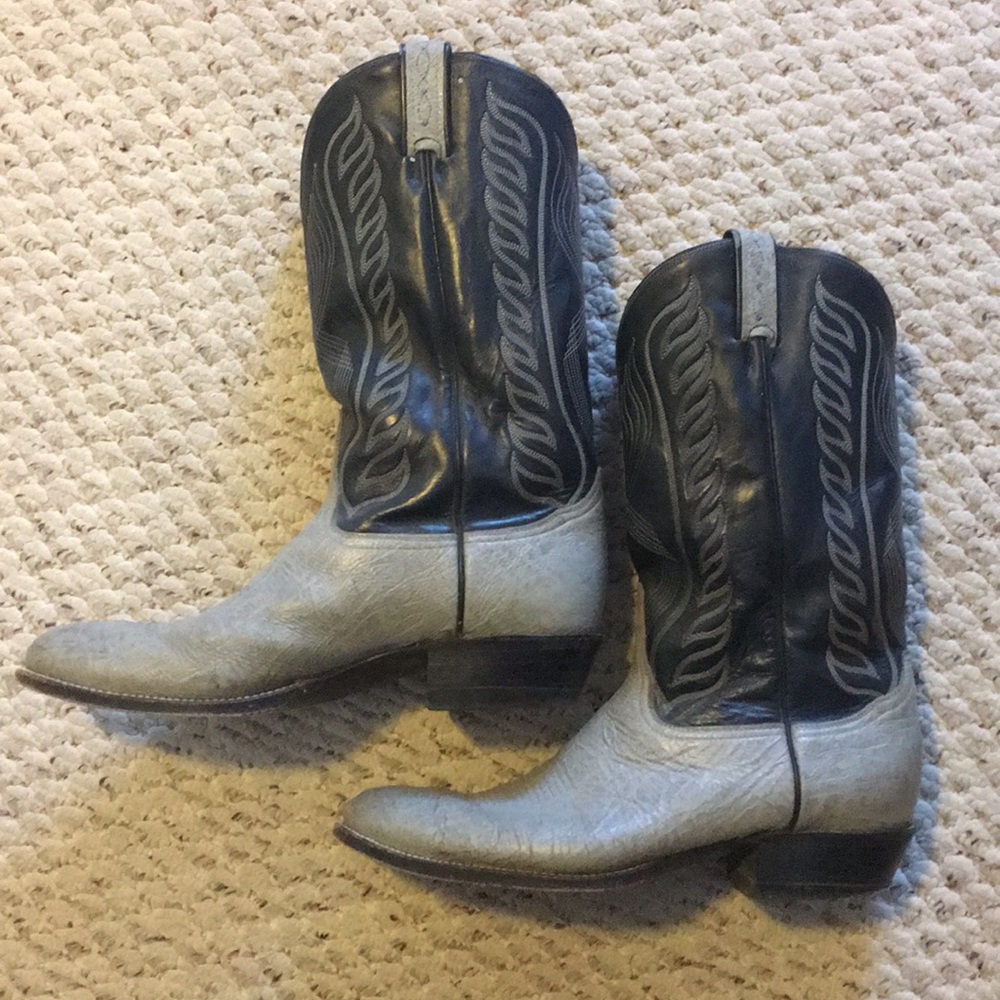 Men’s Tony Lama vintage boots